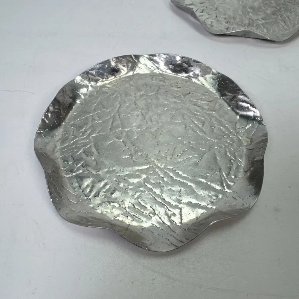 VTG 1950s Hammered Aluminum Set 3 Coasters Scalloped Rim Silver 4